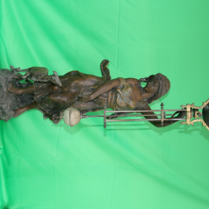 Esmeralda à la chèvre (bronze + régule?) pendule oscillante