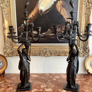 Paire de candélabres en bronze