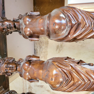 Statue en bois femme