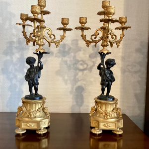 Paire de candélabres en bronze