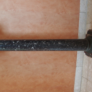 Colonne / Selette Marbre rose et bleu