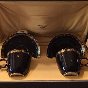 lot 2 tasses manufacture de Sèvres