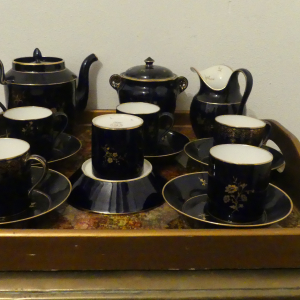 service à thé en porcelaine de Sèvres 1876