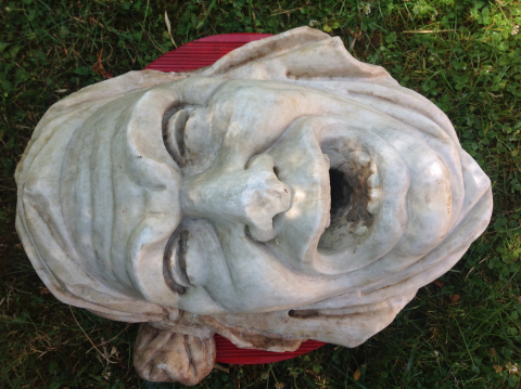 
															Mascaron de fontaine
														