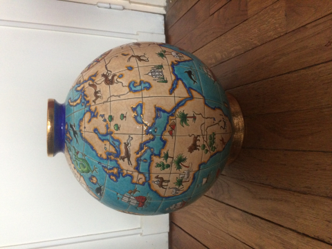 
															Emaux de Longwy - Mappemonde décor Chevallier
														