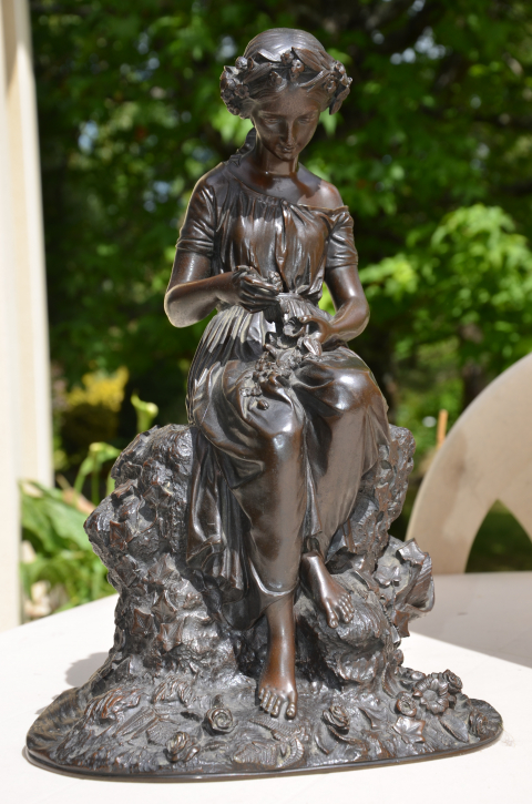 
															sculpture signée C. CUMBERWORTH
														