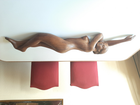 
															Sculpture d'une  femme
														