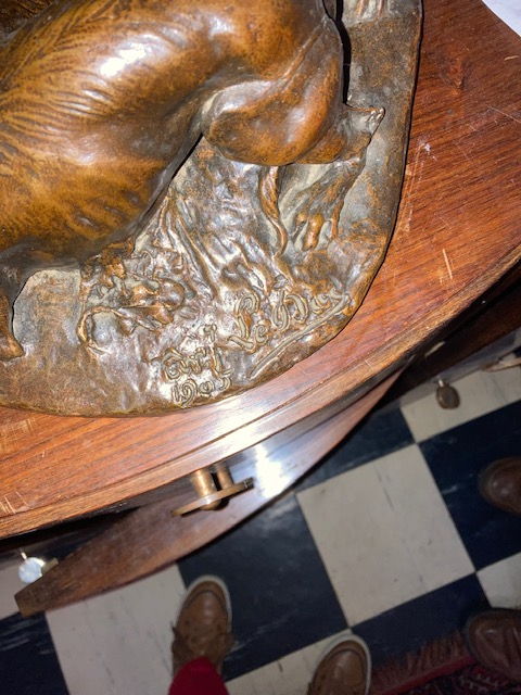 
															Titre inconnu. Le sculpteur semble être LE DUC
														