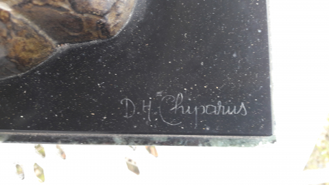 
															sculpture signé D. H. CHIPARUS
														