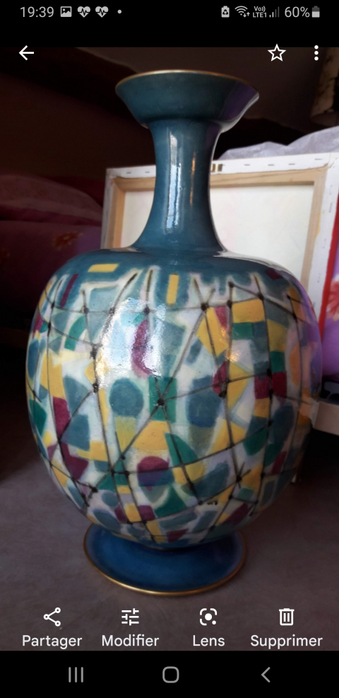 
															Grand vase signé À.Plantard
														