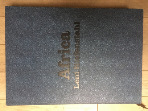 
															Africa Leni Riefenstahl Sumo
														