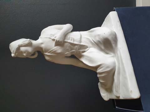 
															Biscuit porcelaine signé Haviland
														