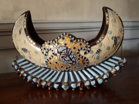 
															Corbeille signée Emile Gallé
														