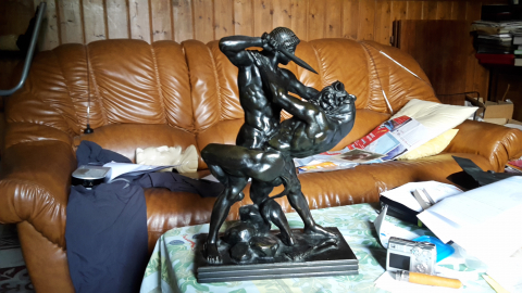 
															Thésée et le minautore  BARYE  POIDS  13KG200
														