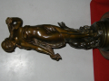 
															Statue bronze
														