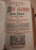 
															Bible de Luther de 1684 en vieil allemand,
														